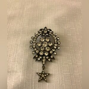 Clear Crystal Rhinestone Brooch